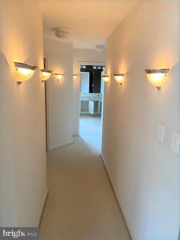 48 BATTLEFIELD DR, Charles Town, WV 25414