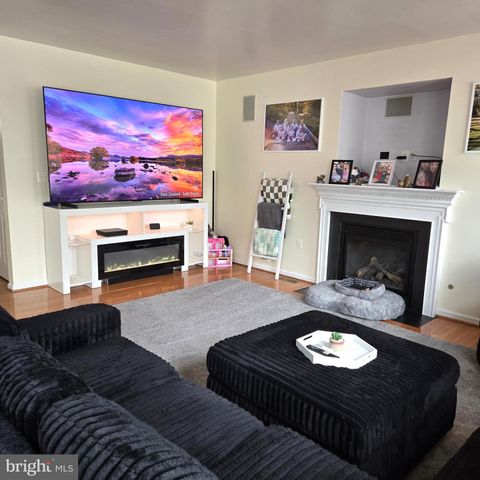 48 BATTLEFIELD DR, Charles Town, WV 25414