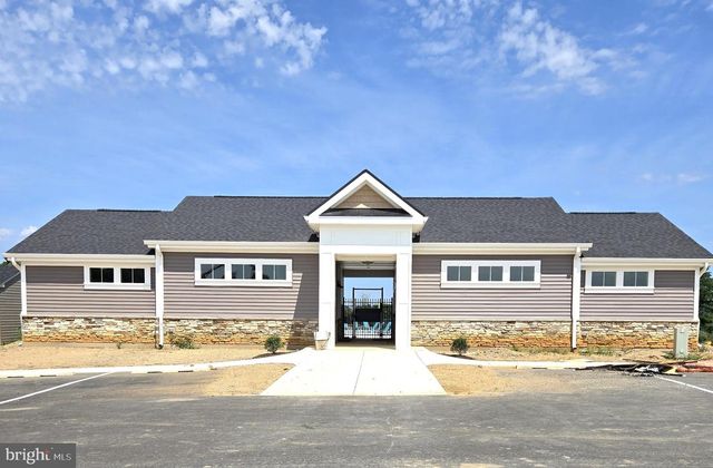 48 BATTLEFIELD DR, Charles Town, WV 25414