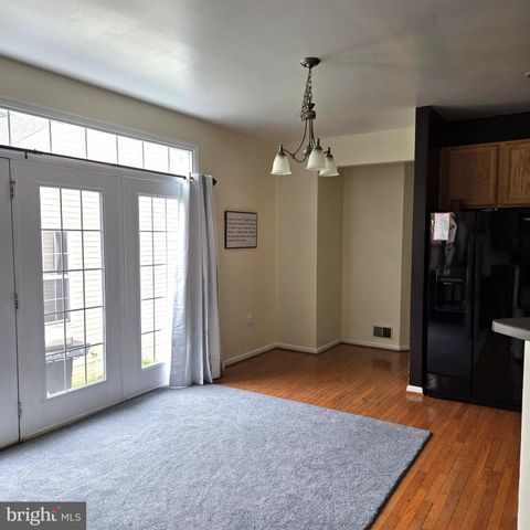 48 BATTLEFIELD DR, Charles Town, WV 25414