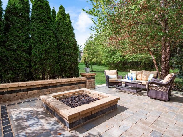 9533 Tartan Ridge Court, Dublin, OH 43017