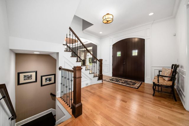 9533 Tartan Ridge Court, Dublin, OH 43017