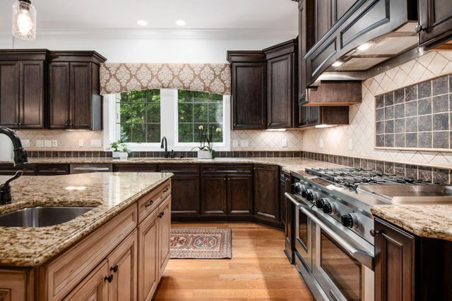 9533 Tartan Ridge Court, Dublin, OH 43017