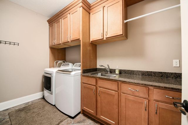 9533 Tartan Ridge Court, Dublin, OH 43017