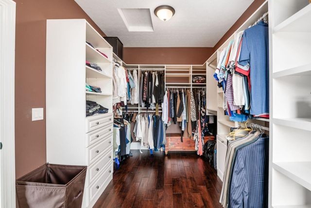 9533 Tartan Ridge Court, Dublin, OH 43017