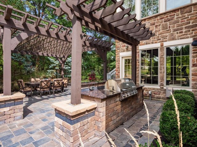 9533 Tartan Ridge Court, Dublin, OH 43017