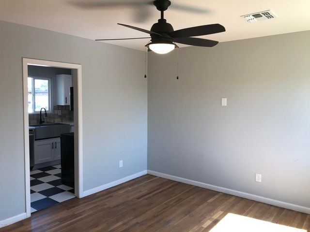 725 E Moreland Street, Phoenix, AZ 85006