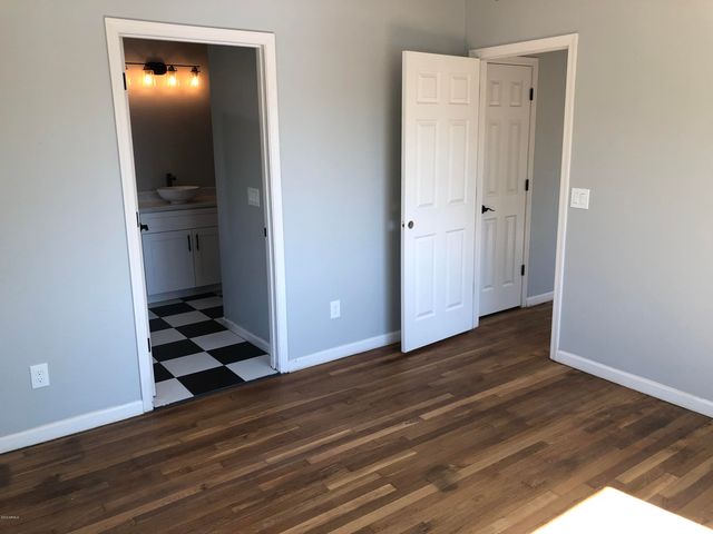 725 E Moreland Street, Phoenix, AZ 85006