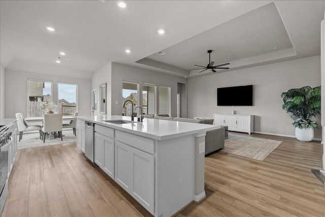 32302 Elmwood Manor, Waller, TX 77484