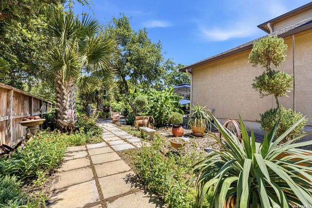 28006 Cascabel Ln, San Antonio, TX 78260