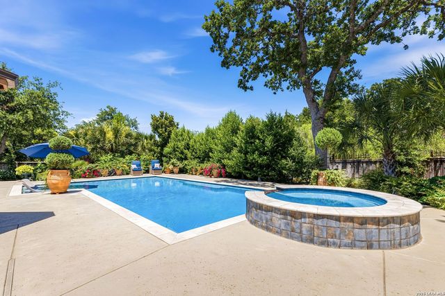28006 Cascabel Ln, San Antonio, TX 78260