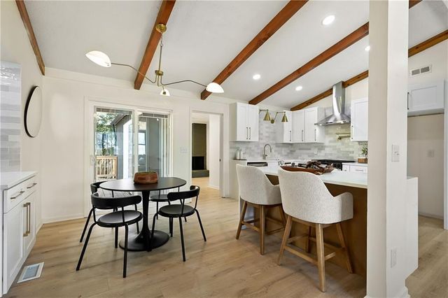 7529 Lamar Avenue, Prairie Village, KS 66208