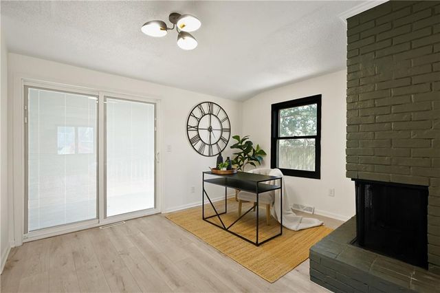 7529 Lamar Avenue, Prairie Village, KS 66208