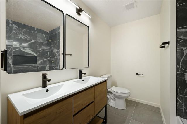 7529 Lamar Avenue, Prairie Village, KS 66208