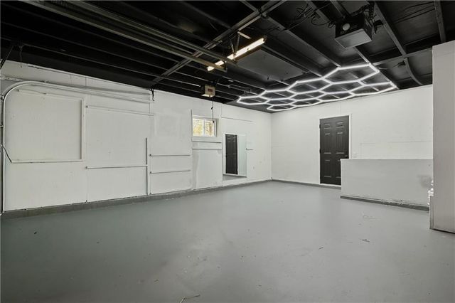 7529 Lamar Avenue, Prairie Village, KS 66208