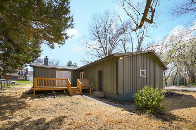 7529 Lamar Avenue, Prairie Village, KS 66208