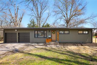 7529 Lamar Avenue, Prairie Village, KS 66208