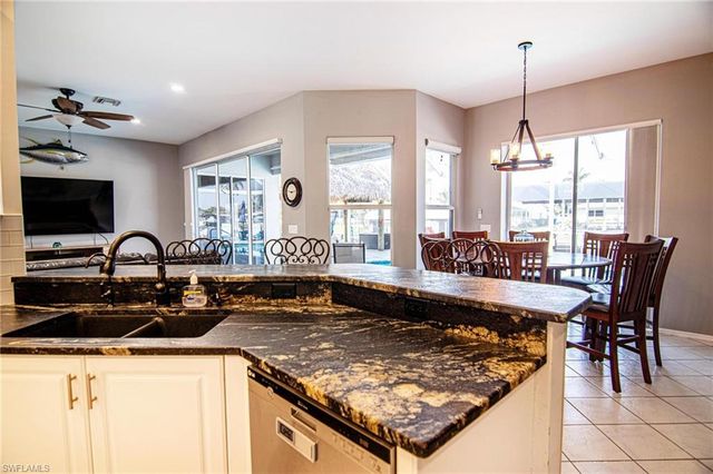 2031 Cornwallis PKWY, Cape Coral, FL 33904