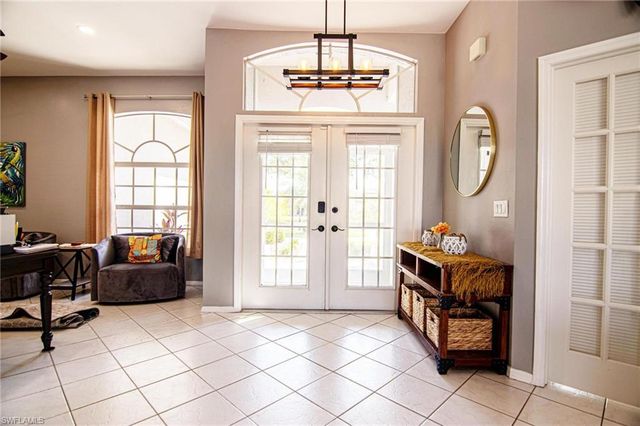 2031 Cornwallis PKWY, Cape Coral, FL 33904