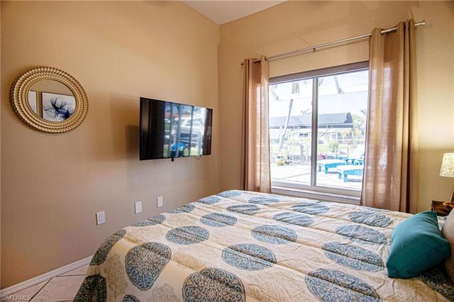 2031 Cornwallis PKWY, Cape Coral, FL 33904