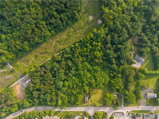 2639 & 2705 Paoli Pike, New Albany, IN 47150