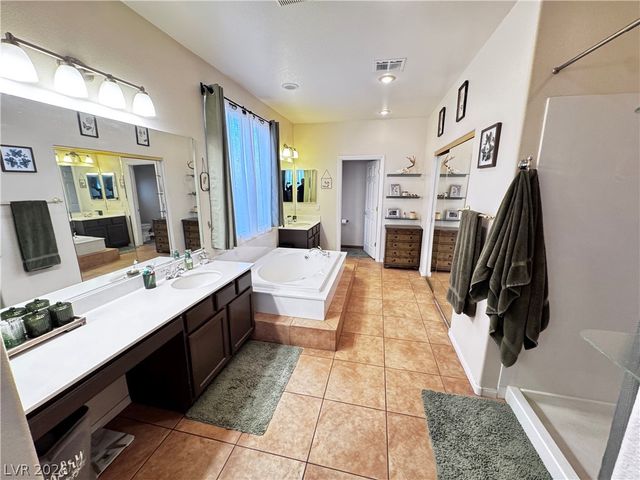 3440 Lacebark Pine Street, Las Vegas, NV 89129