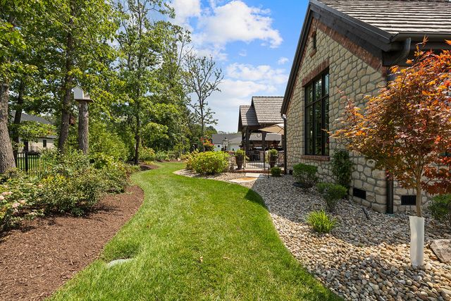 871 E Kenmare Court, Nixa, MO 65714