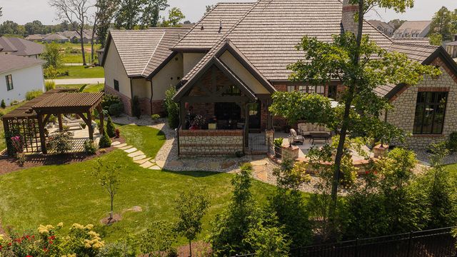 871 E Kenmare Court, Nixa, MO 65714