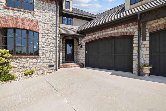 871 E Kenmare Court, Nixa, MO 65714