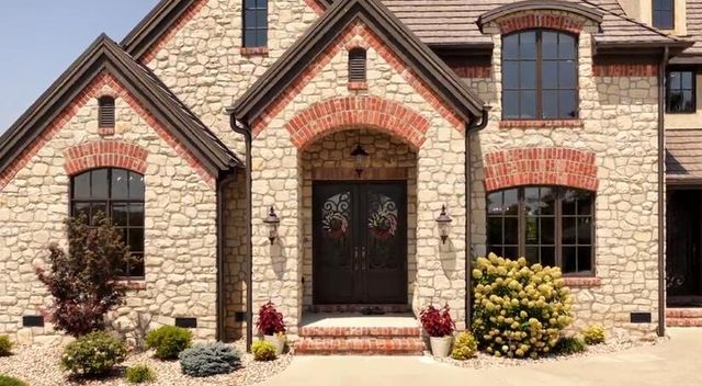 871 E Kenmare Court, Nixa, MO 65714