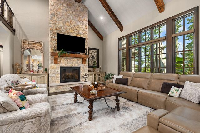 871 E Kenmare Court, Nixa, MO 65714