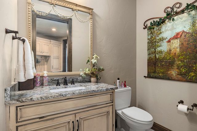 871 E Kenmare Court, Nixa, MO 65714