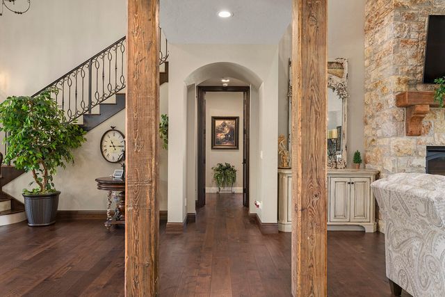 871 E Kenmare Court, Nixa, MO 65714