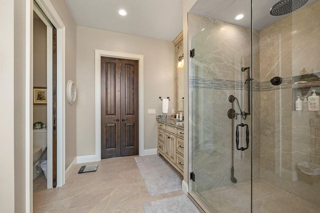 871 E Kenmare Court, Nixa, MO 65714