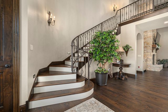 871 E Kenmare Court, Nixa, MO 65714