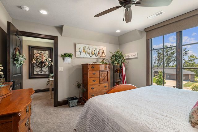 871 E Kenmare Court, Nixa, MO 65714