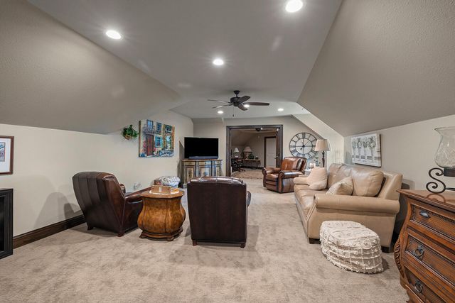871 E Kenmare Court, Nixa, MO 65714