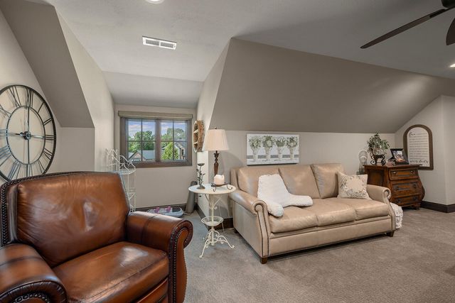 871 E Kenmare Court, Nixa, MO 65714