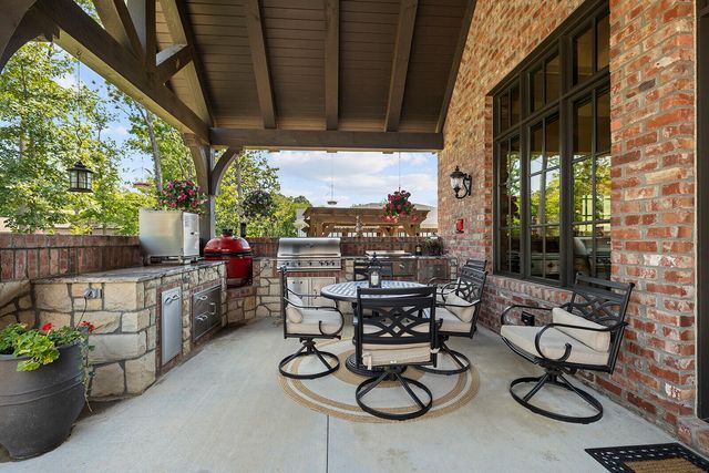 871 E Kenmare Court, Nixa, MO 65714