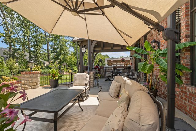 871 E Kenmare Court, Nixa, MO 65714