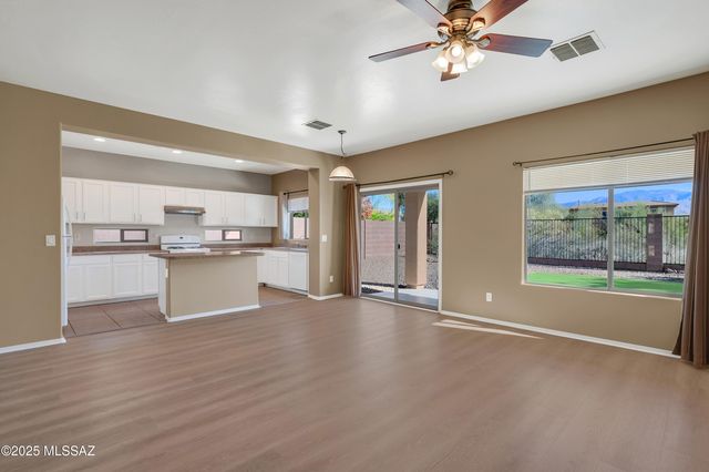 11804 N Sage Brook Road, Oro Valley, AZ 85737