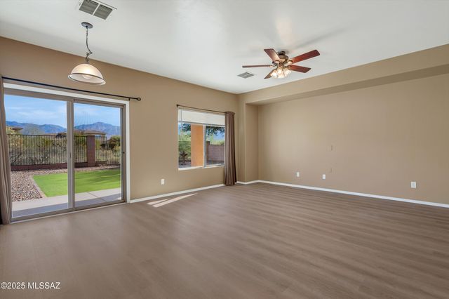 11804 N Sage Brook Road, Oro Valley, AZ 85737