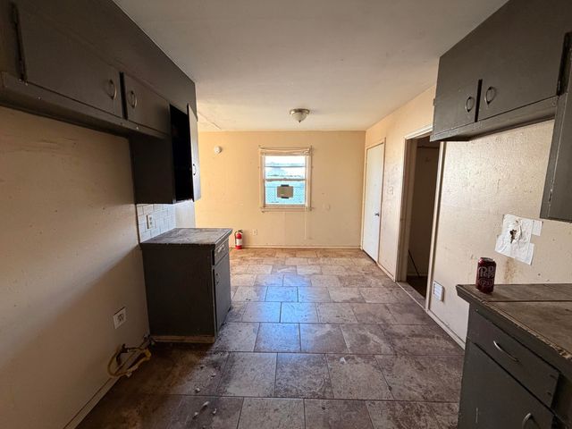 2417 E 29th Street, Lubbock, TX 79404