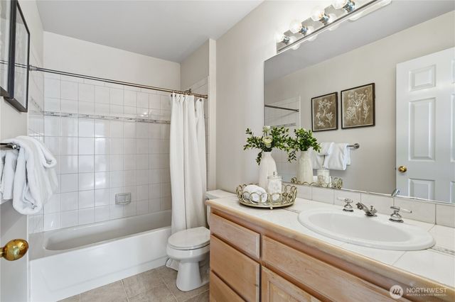 2626 NW 204th Street, Shoreline, WA 98177