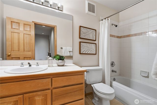 2626 NW 204th Street, Shoreline, WA 98177