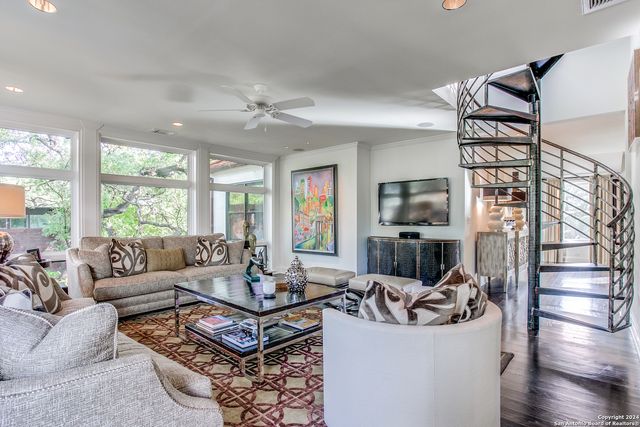 334 Encino Ave Unit 2, San Antonio, TX 78209