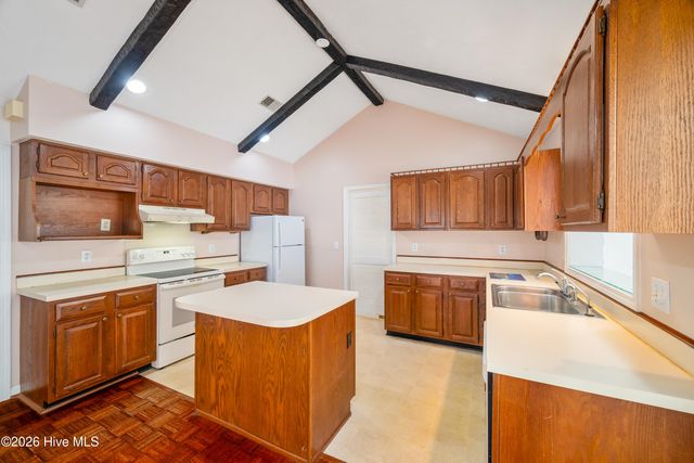 12 Sunfish Court, Calabash, NC 28467