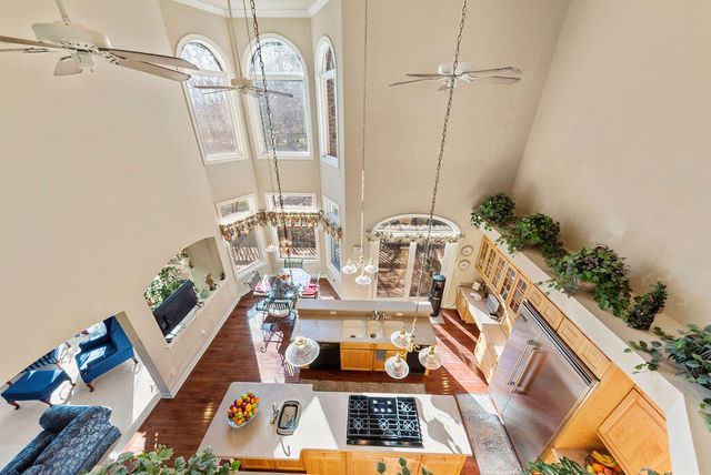 7412 Forest Ridge Drive, Schererville, IN 46375