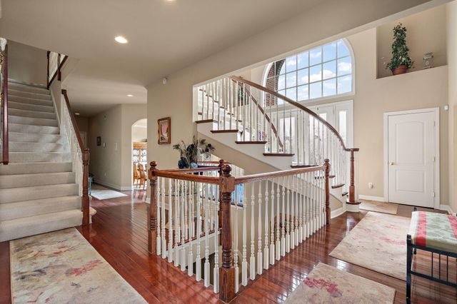 7412 Forest Ridge Drive, Schererville, IN 46375