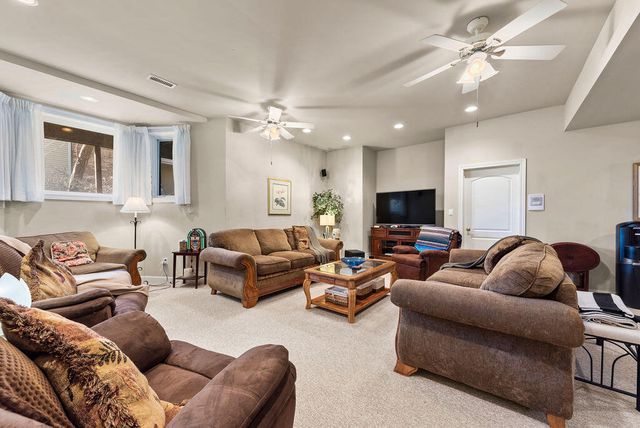 7412 Forest Ridge Drive, Schererville, IN 46375